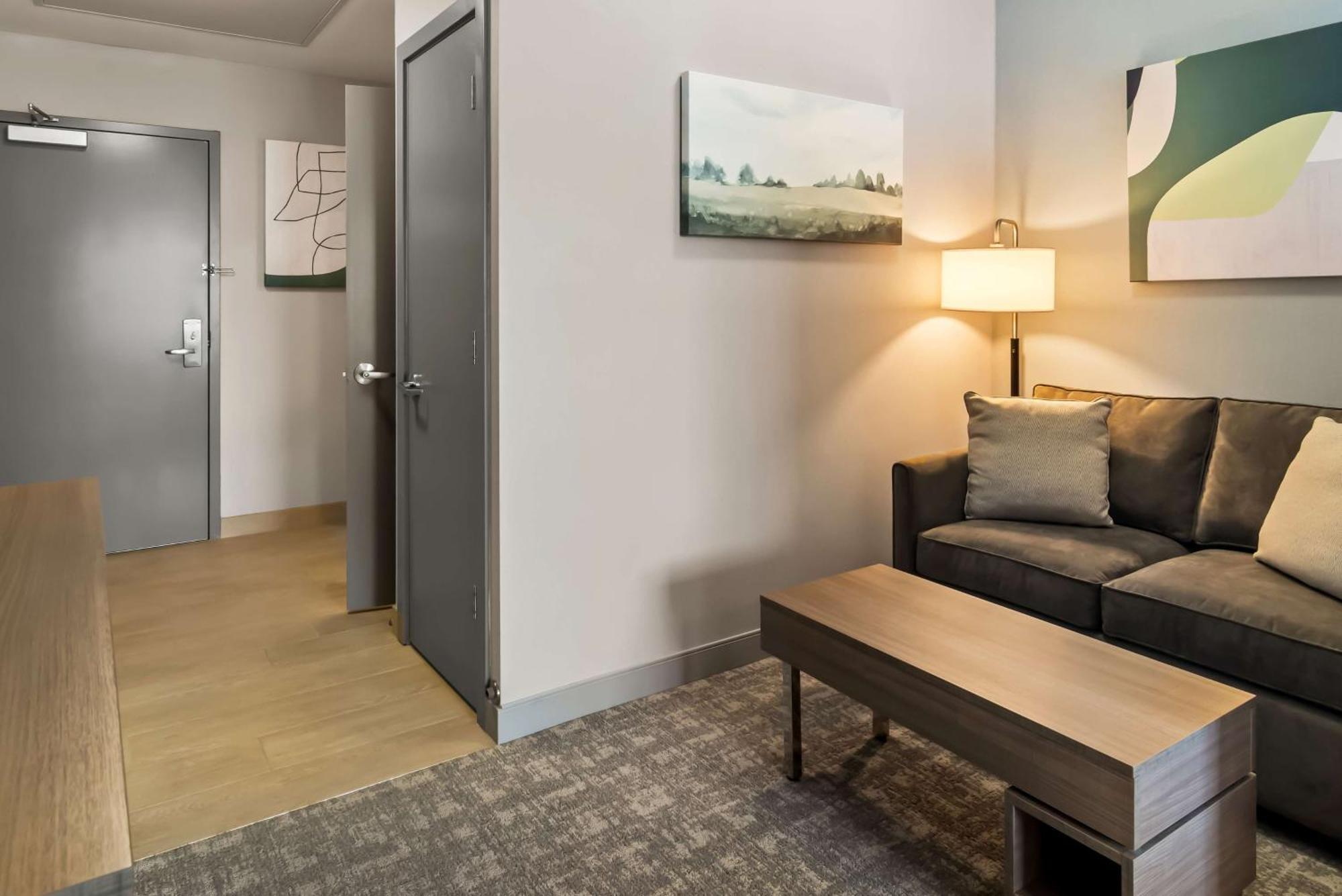Best Western Plus Pitt Meadows Inn & Suites Exterior foto